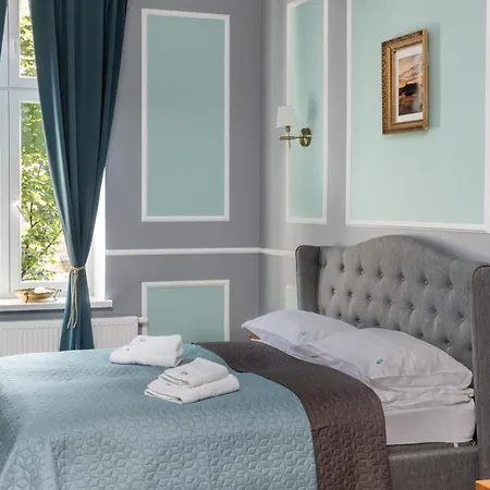 Apartment Karmelicka Stylish In Cracow By Renters