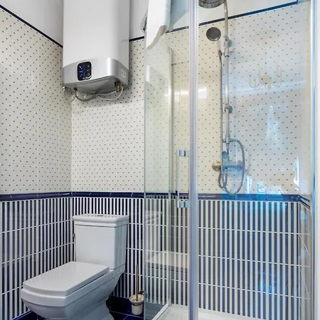 Karmelicka Stylish In Cracow By Renters Apartment