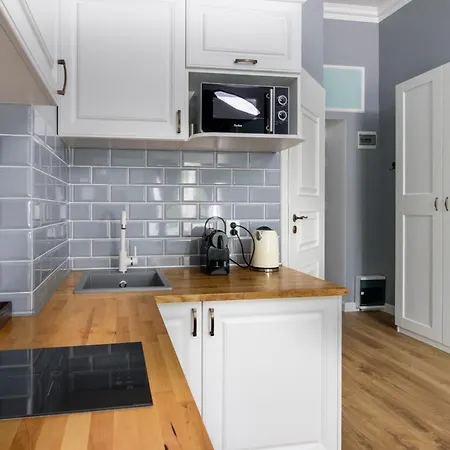 Karmelicka Stylish In Cracow By Renters Apartment *