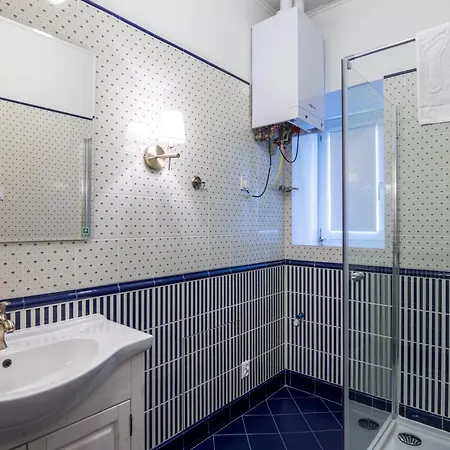 Karmelicka Stylish In Cracow By Renters * Krakow
