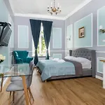 Lägenhet Karmelicka Stylish In Cracow By Renters *