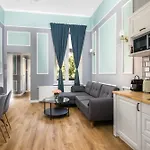 Karmelicka Stylish In Cracow By Renters Lägenhet *
